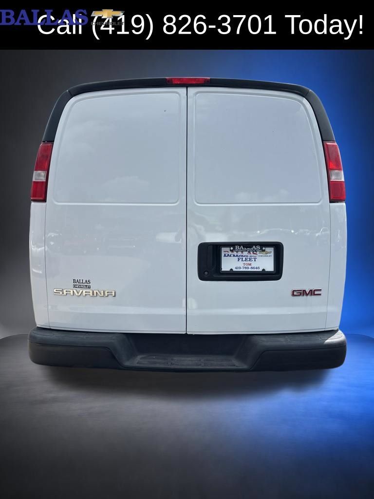Certified 2017 GMC Savana 2500 Extended RWD image 6