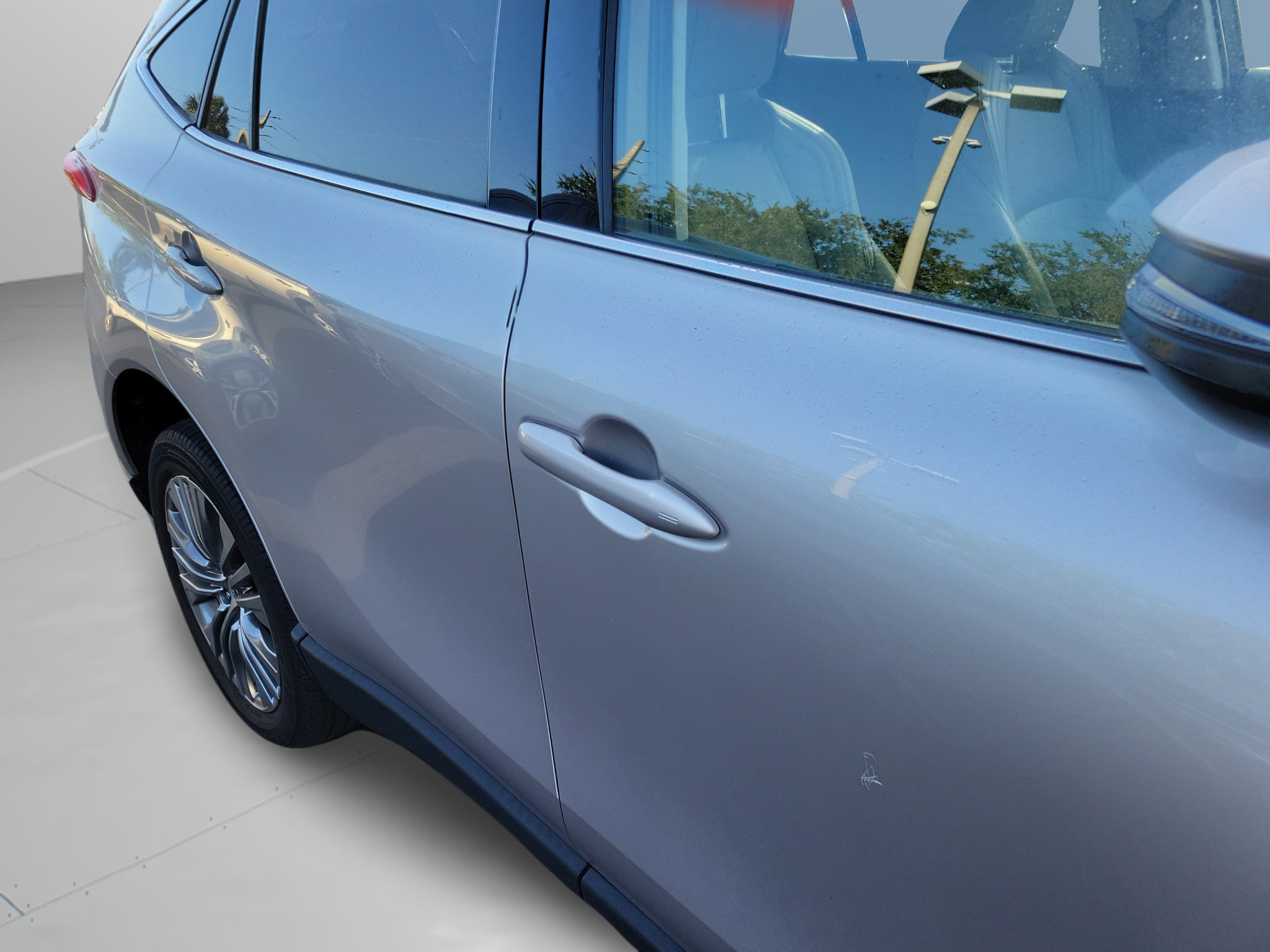 Used 2024 Toyota Venza Limited AWD/4WD image 18