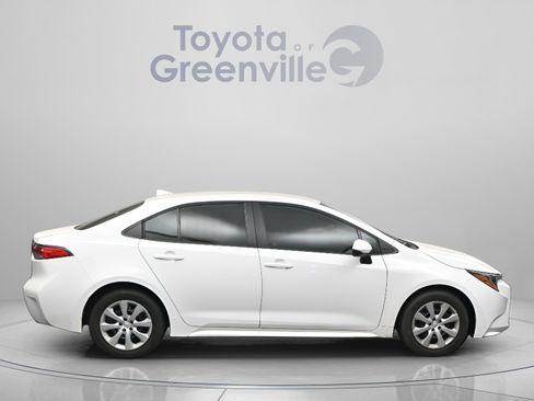 Used 2023 Toyota Corolla LE FWD image 16
