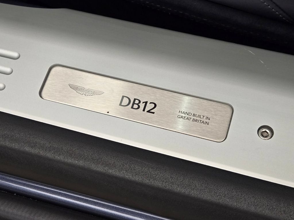 Used 2025 Aston Martin DB12 Coupe RWD image 32