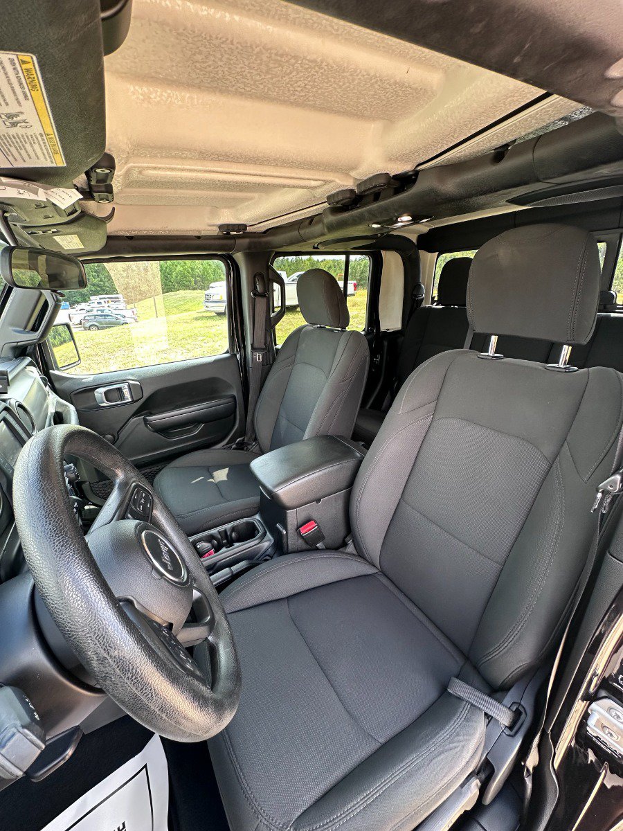 Used 2021 Jeep Gladiator Sport AWD/4WD image 8