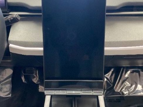 Used 2023 Fisker Ocean One image 26