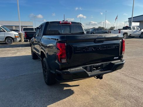 Used 2025 Chevrolet Colorado W/T w/ WT Custom Package image 7