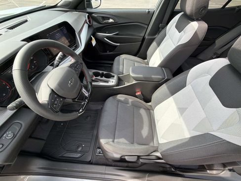 New 2026 Chevrolet Trax RS w/ Sunroof Package FWD image 3