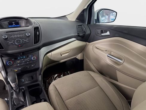 Used 2018 Ford Escape SE image 25