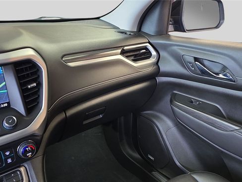 Used 2023 GMC Acadia SLT w/ Elevation Edition image 23