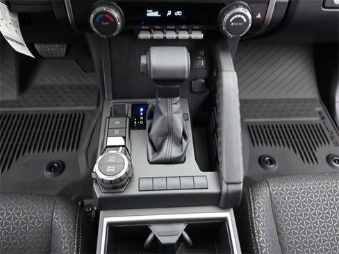 New 2026 Toyota 4Runner SR5 image 7