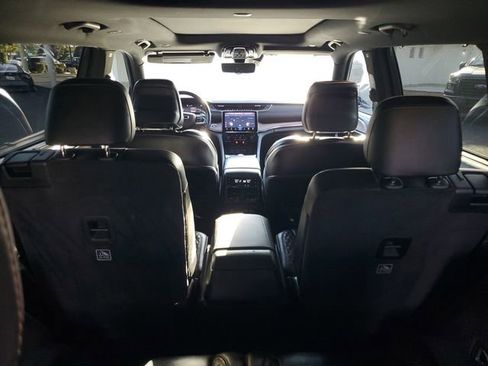 Used 2021 Jeep Grand Cherokee L Summit w/ Advanced Protech Group IV AWD/4WD image 32