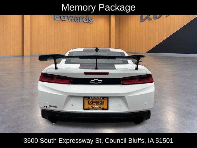 Used 2017 Chevrolet Camaro LT RWD image 8