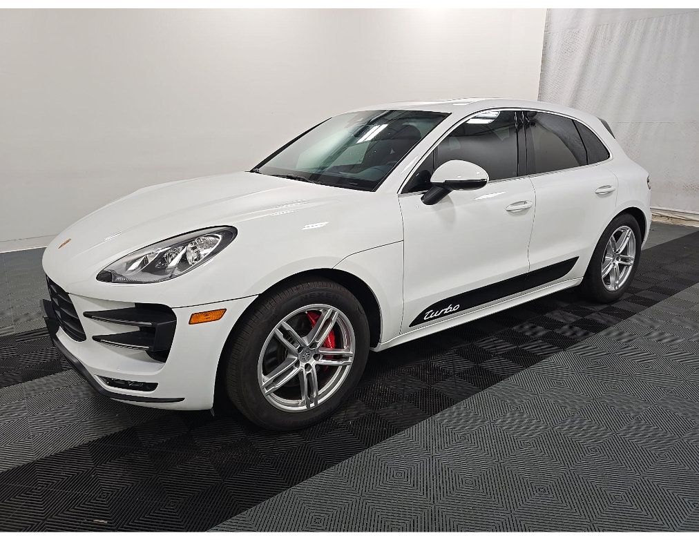 Used 2015 Porsche Macan Turbo AWD/4WD image 3