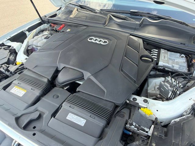 Used 2025 Audi Q7 3.0T Premium Plus AWD/4WD image 28