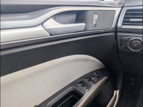 Used 2014 Ford Fusion S FWD image 21