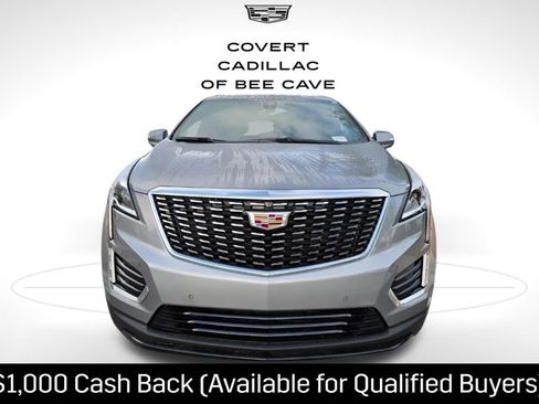 New 2026 Cadillac XT5 Luxury image 2