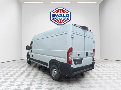 Used 2026 RAM ProMaster 2500 w/ Convenience Group FWD image 7