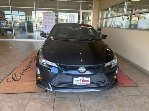Used 2015 Scion tC FWD image 2