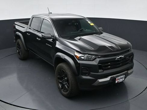 Used 2024 Chevrolet Colorado Trail Boss w/ Advanced Trailering Package AWD/4WD image 30