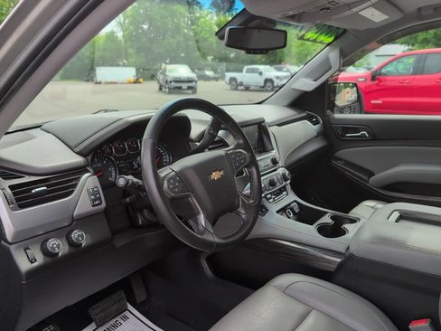 Used 2019 Chevrolet Suburban LT w/ Off-Road Package AWD/4WD image 11