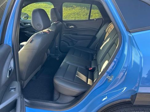 Used 2024 Chevrolet Trax RS w/ Sunroof Package FWD image 10
