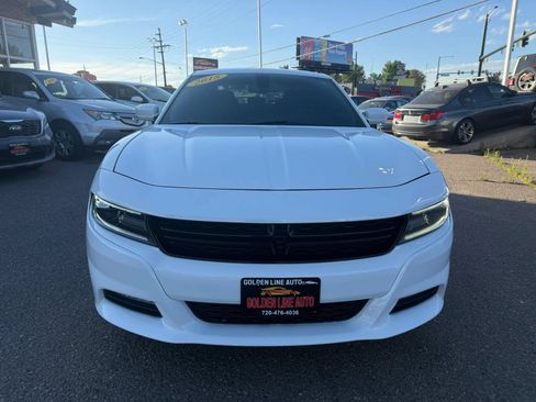 Used 2018 Dodge Charger GT AWD/4WD image 3