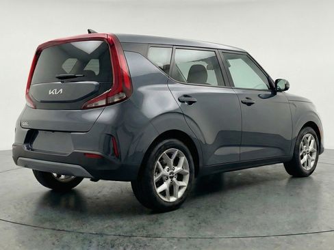 Used 2025 Kia Soul LX w/ LX Technology Package image 9