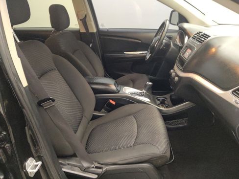 Used 2018 Dodge Journey SE w/ Popular Equipment Group FWD image 21