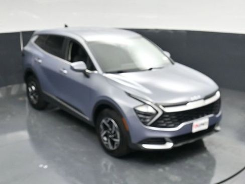 Used 2025 Kia Sportage LX AWD/4WD image 47