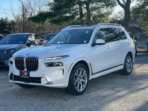 Used 2026 BMW X7 xDrive40i w/ Premium Package image 2