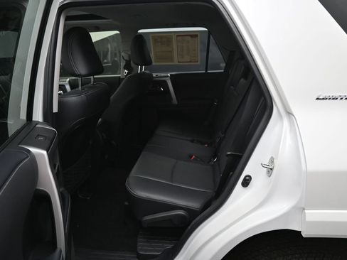 Used 2024 Toyota 4Runner Limited AWD/4WD image 31
