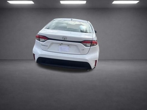 Used 2024 Toyota Corolla LE FWD image 24