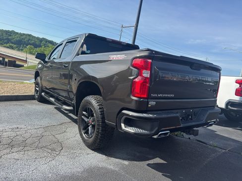 Used 2021 Chevrolet Silverado 1500 LT Trail Boss w/ Convenience Package II AWD/4WD image 5