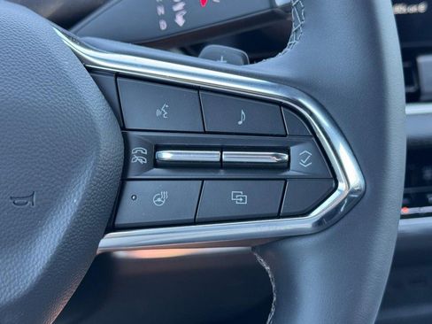 New 2026 Chevrolet Equinox LT w/ Safety and Technology Package AWD/4WD image 12