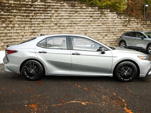 Certified 2022 Toyota Camry SE w/ Convenience Package image 5