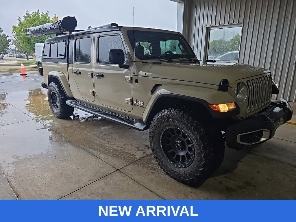 Used 2020 Jeep Gladiator Overland w/ Popular Equipment Package AWD/4WD image 1