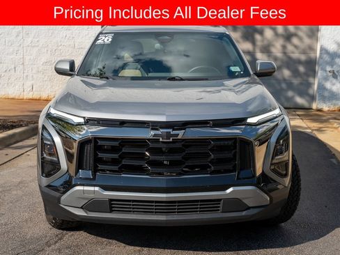 Used 2026 Chevrolet Equinox ACTIV w/ Convenience Package III AWD/4WD image 2