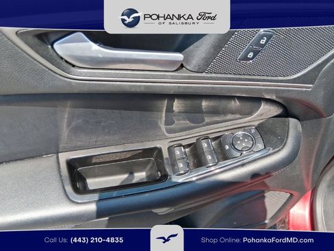 Used 2016 Ford Edge SEL w/ Equipment Group 201A AWD/4WD image 9