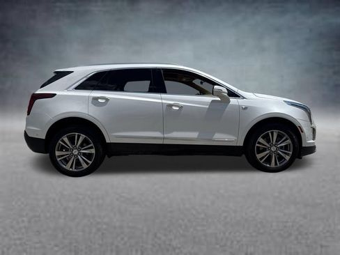 Used 2021 Cadillac XT5 Premium Luxury w/ Platinum Package FWD image 10