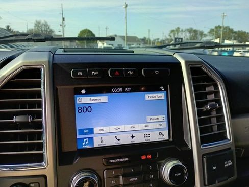 Used 2017 Ford F250 Platinum w/ FX4 Off-Road Package image 20