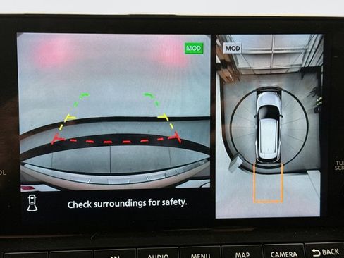 Used 2023 Nissan Rogue Platinum w/ Platinum Premium Package image 16