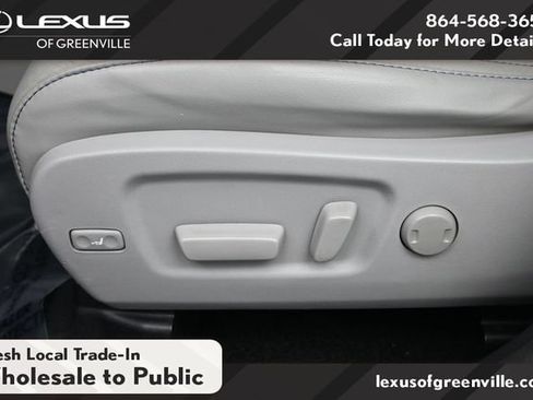Used 2017 Toyota Highlander XLE FWD image 19