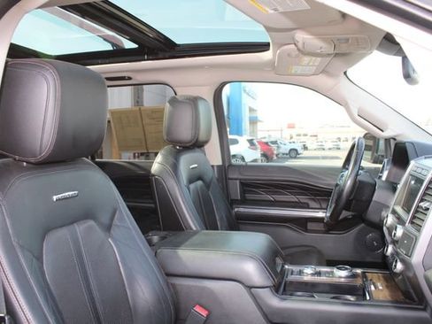 Used 2018 Ford Expedition Max Platinum AWD/4WD image 20