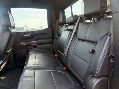 Used 2020 Chevrolet Silverado 1500 High Country w/ Technology Package image 16