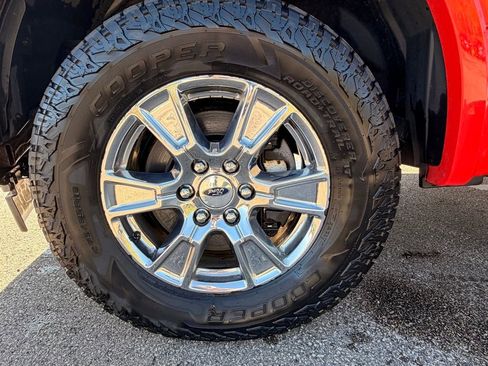 Used 2017 Ford F150 Lariat w/ Equipment Group 502A Luxury image 9