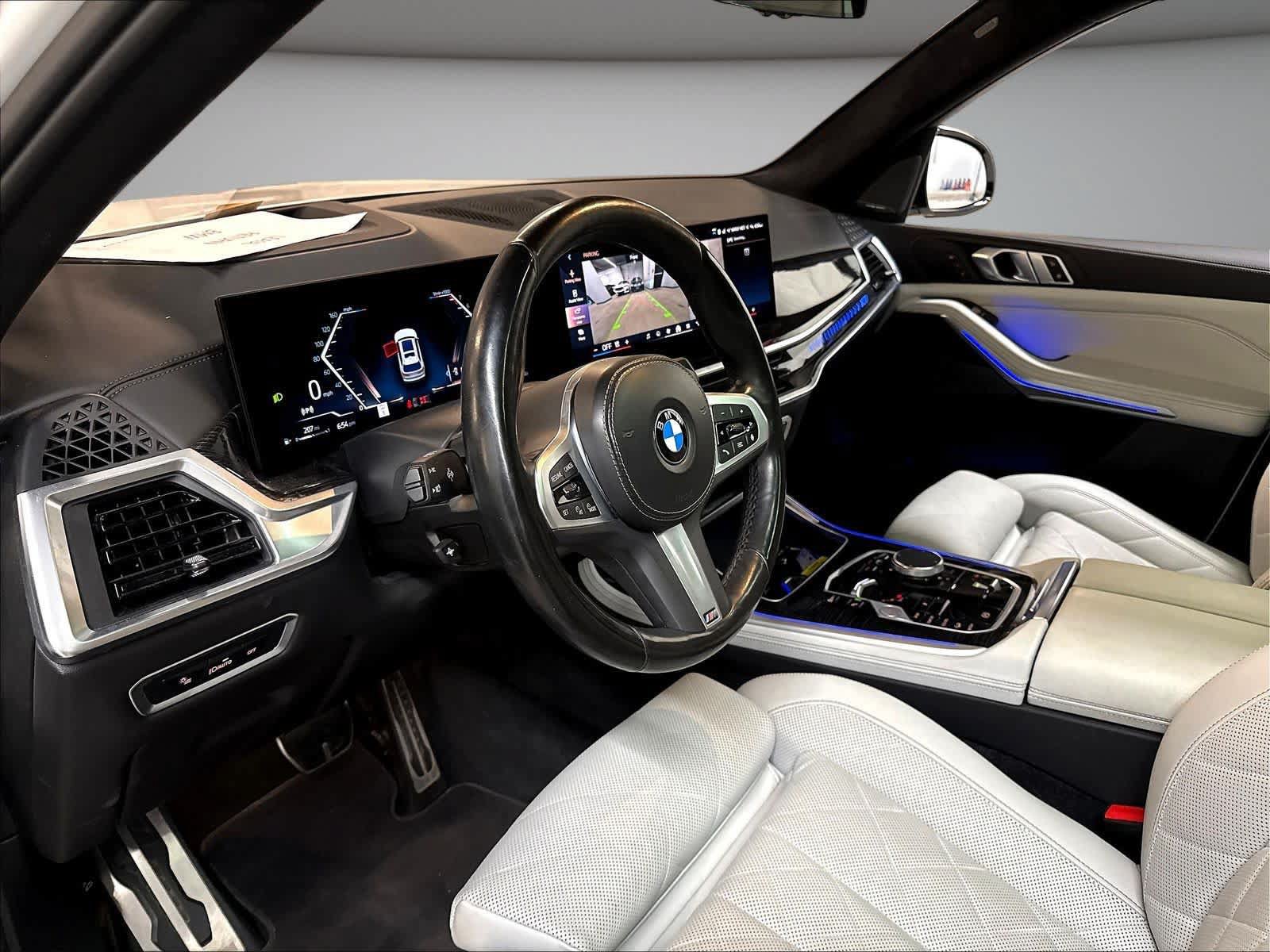 Used 2024 BMW X7 xDrive40i w/ M Sport Package AWD/4WD image 19
