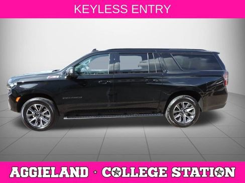 Used 2023 Chevrolet Suburban Z71 w/ Luxury Package AWD/4WD image 7