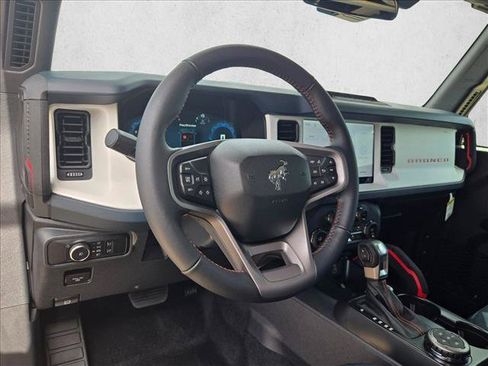 New 2026 Ford Bronco Heritage Edition AWD/4WD image 3