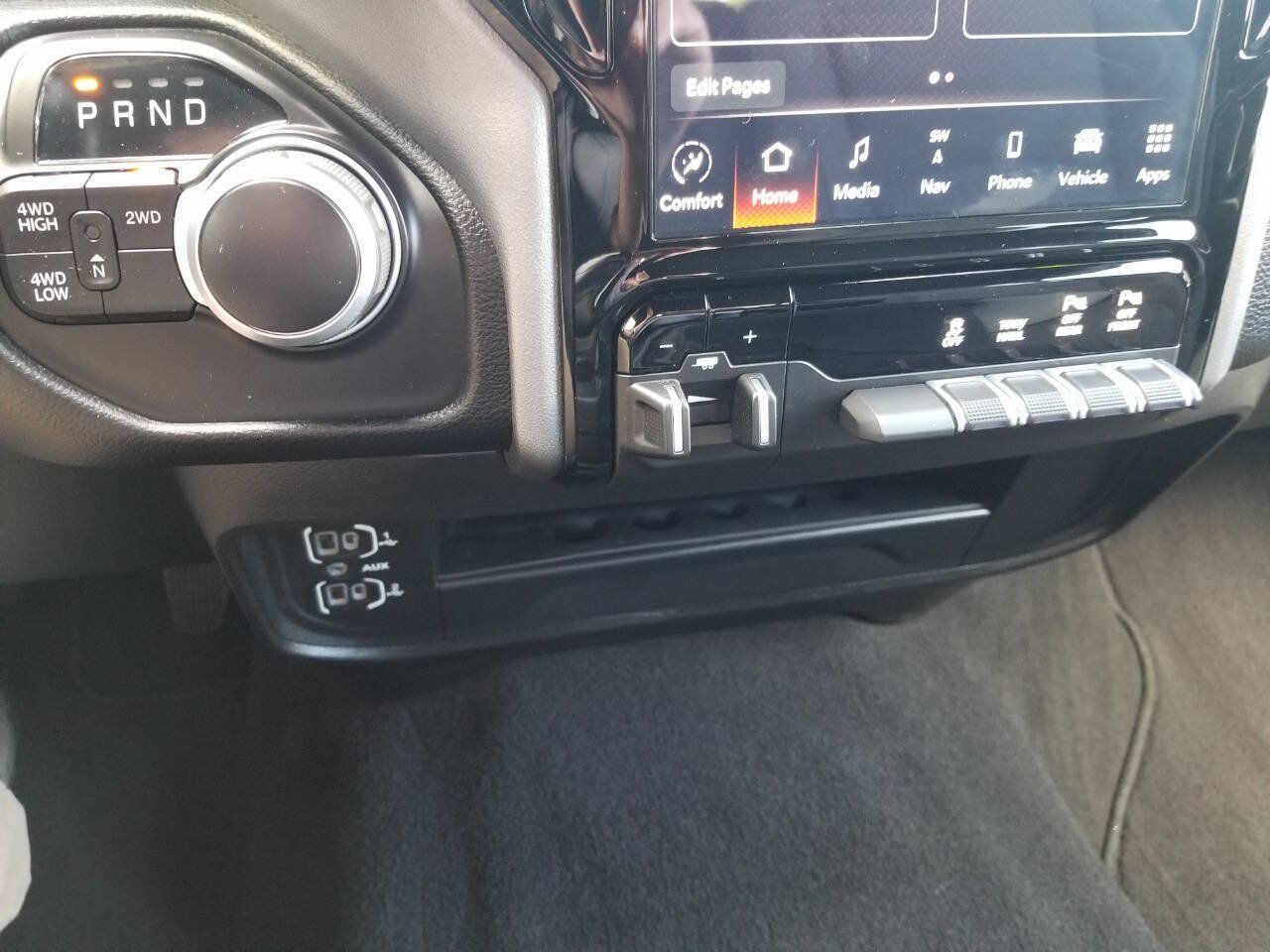 Certified 2024 RAM 2500 Big Horn w/ Safety Group AWD/4WD image 23