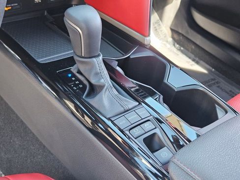 Used 2025 Toyota Camry XSE FWD image 11