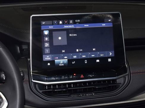 Certified 2025 Jeep Compass Trailhawk image 16