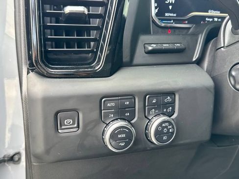 Used 2024 GMC Sierra 1500 AT4X AWD/4WD image 30
