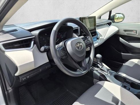Used 2025 Toyota Corolla LE w/ LE Premium Package FWD image 10